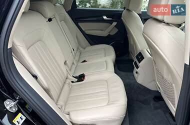 Позашляховик / Кросовер Audi Q5 2018 в 