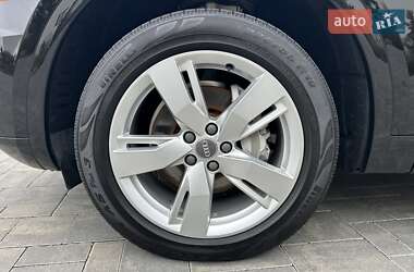 Позашляховик / Кросовер Audi Q5 2018 в 