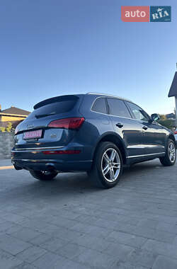 Внедорожник / Кроссовер Audi Q5 2015 в 