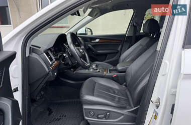 Внедорожник / Кроссовер Audi Q5 2018 в 