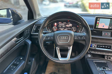 Внедорожник / Кроссовер Audi Q5 2018 в 