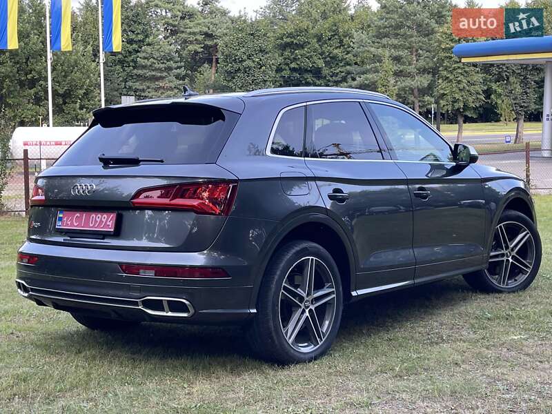 Внедорожник / Кроссовер Audi Q5 2017 в Львове