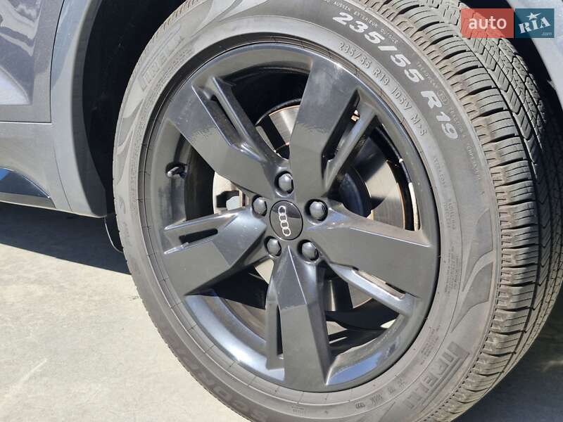 Внедорожник / Кроссовер Audi Q5 2018 в Киеве фото 11 Внедорожник / Кроссовер Audi Q5 2018 в Киеве