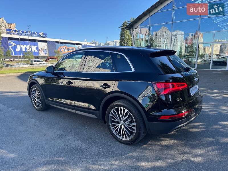 Внедорожник / Кроссовер Audi Q5 2016 в Киеве