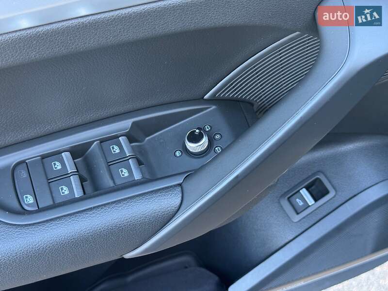 Внедорожник / Кроссовер Audi Q5 2016 в Киеве