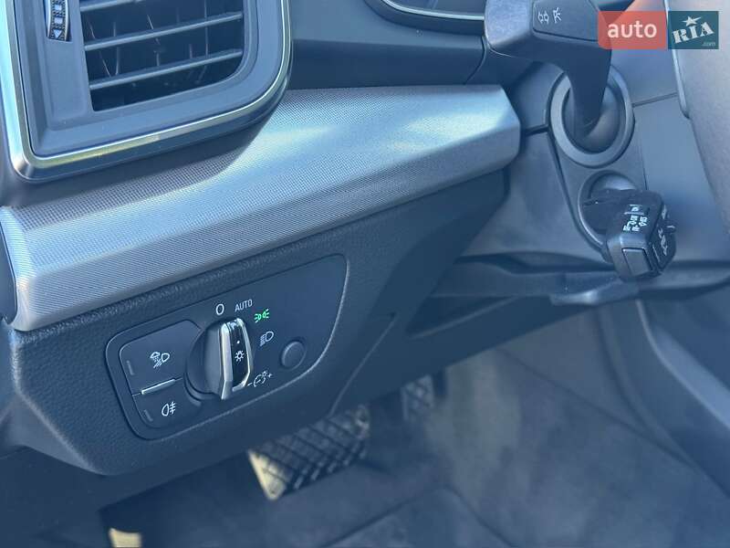 Внедорожник / Кроссовер Audi Q5 2016 в Киеве