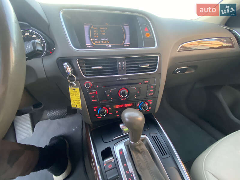 Внедорожник / Кроссовер Audi Q5 2012 в Владимире