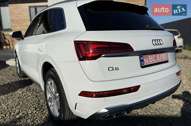 Внедорожник / Кроссовер Audi Q5 2022 в 