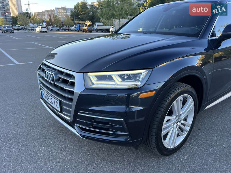 Позашляховик / Кросовер Audi Q5 2018 в Києві