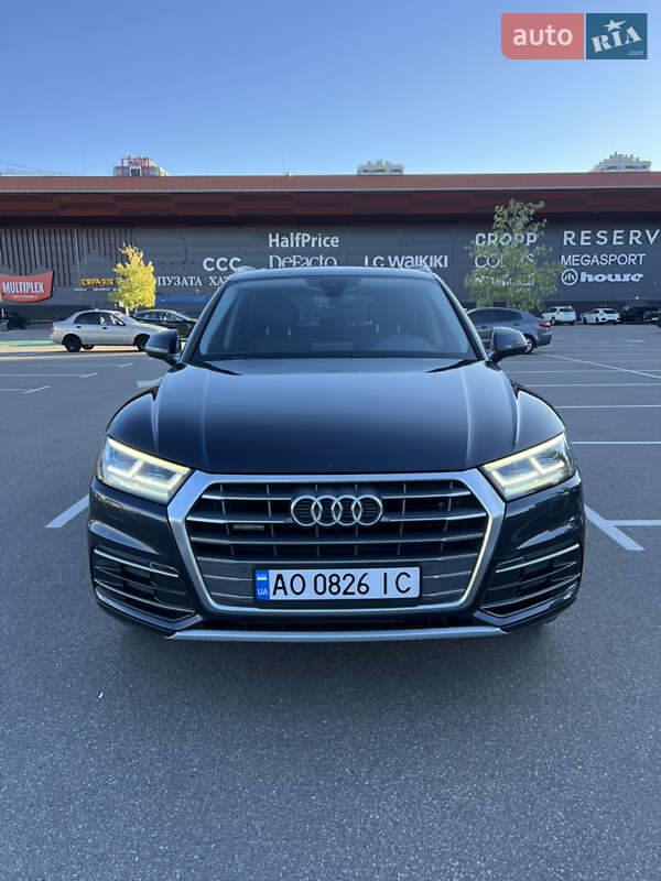 Позашляховик / Кросовер Audi Q5 2018 в Києві