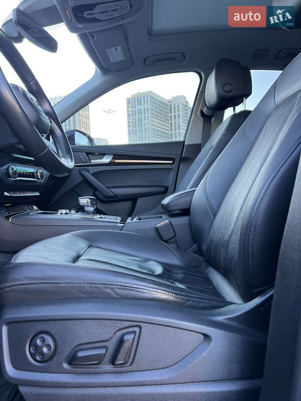 Позашляховик / Кросовер Audi Q5 2018 в Києві