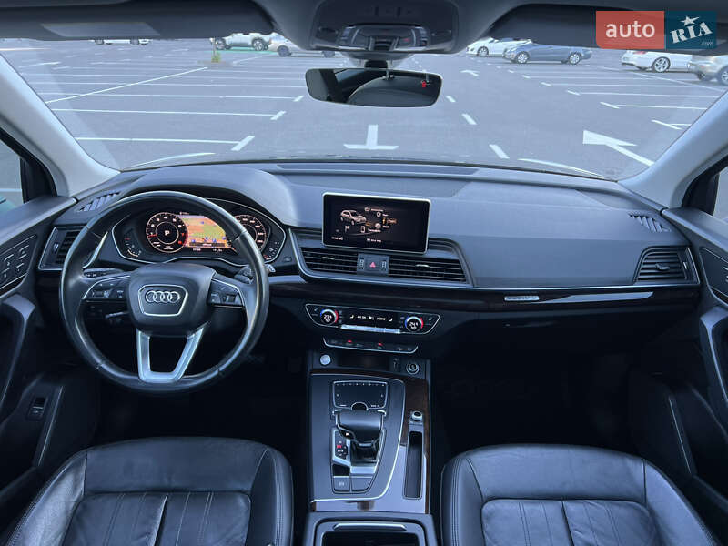 Позашляховик / Кросовер Audi Q5 2018 в Києві