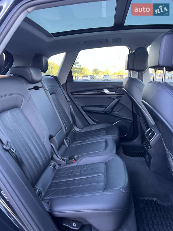 Позашляховик / Кросовер Audi Q5 2018 в Києві