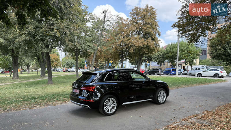 Позашляховик / Кросовер Audi Q5 2018 в Києві