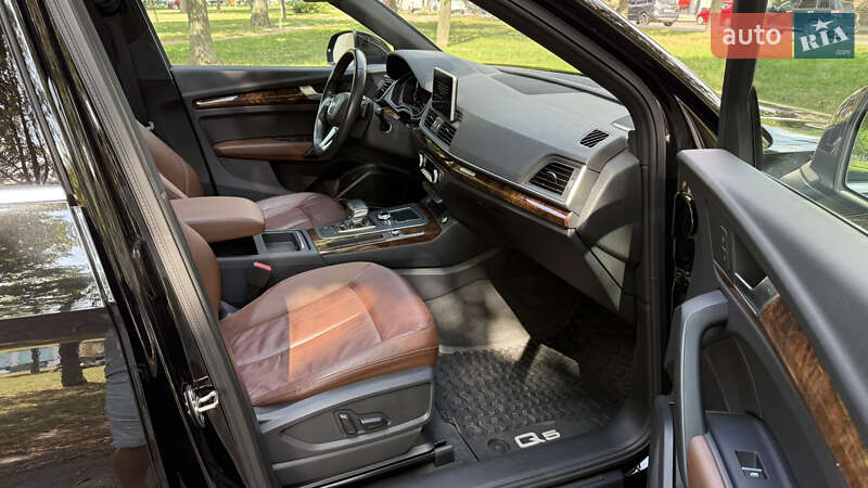 Позашляховик / Кросовер Audi Q5 2018 в Києві