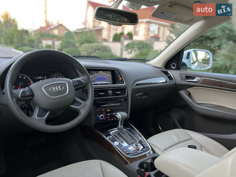 Позашляховик / Кросовер Audi Q5 2015 в Рівному
