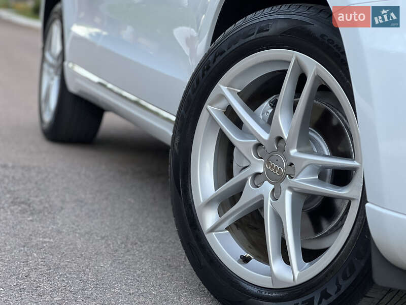 Позашляховик / Кросовер Audi Q5 2015 в Рівному