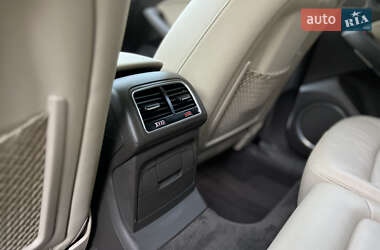 Позашляховик / Кросовер Audi Q5 2015 в 