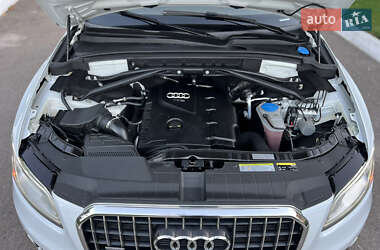 Позашляховик / Кросовер Audi Q5 2015 в 