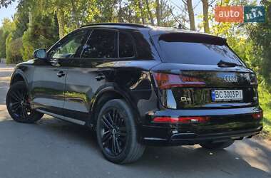 Внедорожник / Кроссовер Audi Q5 2017 в 