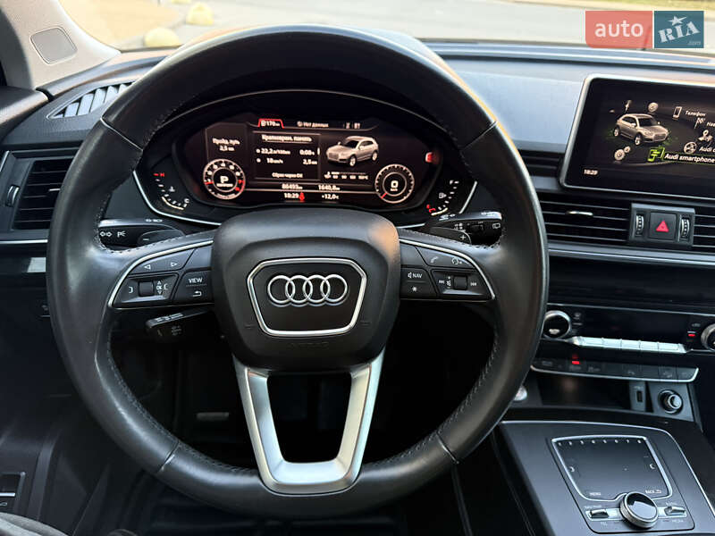 Позашляховик / Кросовер Audi Q5 2018 в Києві