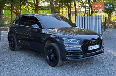 Внедорожник / Кроссовер Audi Q5 2017 в 