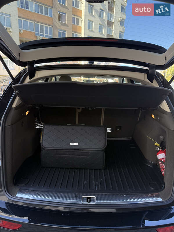 Внедорожник / Кроссовер Audi Q5 2013 в Тернополе