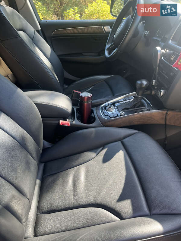 Внедорожник / Кроссовер Audi Q5 2013 в Киеве