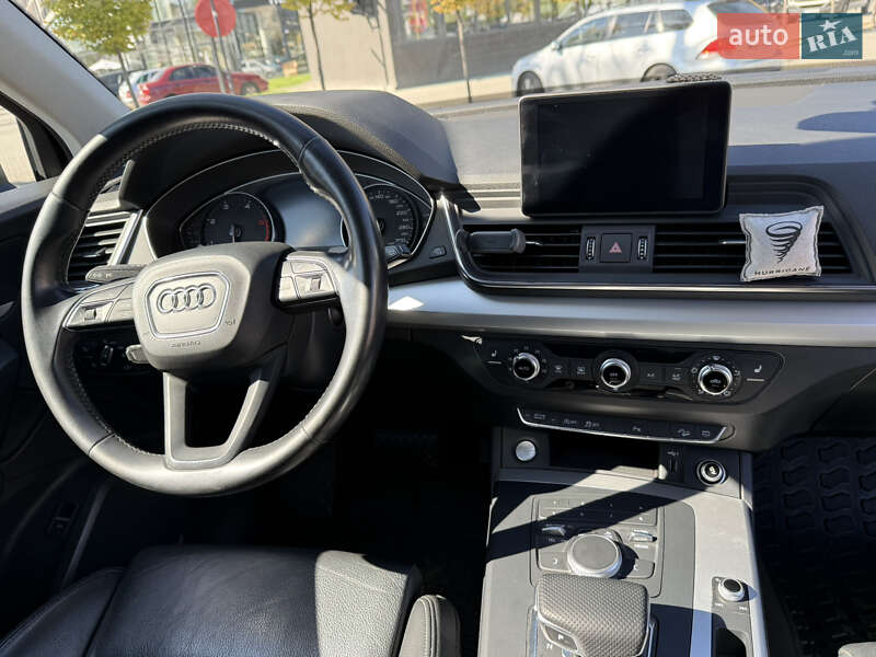Внедорожник / Кроссовер Audi Q5 2017 в Ужгороде фото 9 Внедорожник / Кроссовер Audi Q5 2017 в Ужгороде