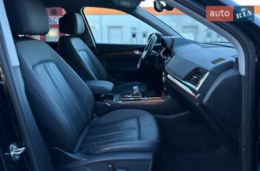 Внедорожник / Кроссовер Audi Q5 2021 в 