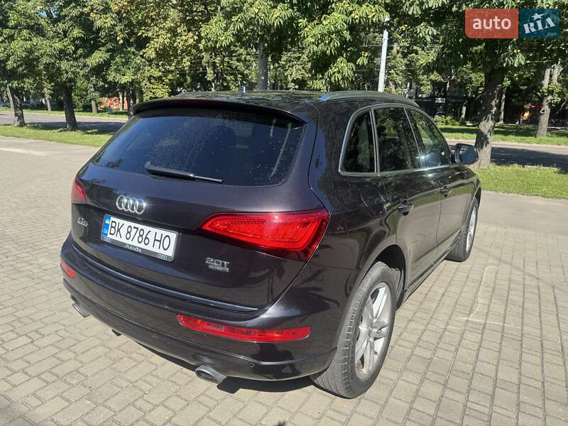 Внедорожник / Кроссовер Audi Q5 2016 в Ровно