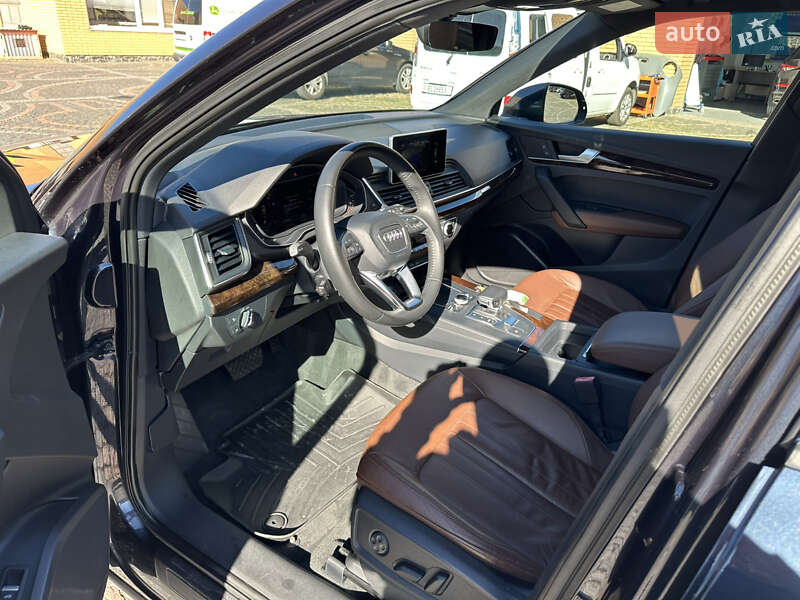 Позашляховик / Кросовер Audi Q5 2018 в Луцьку