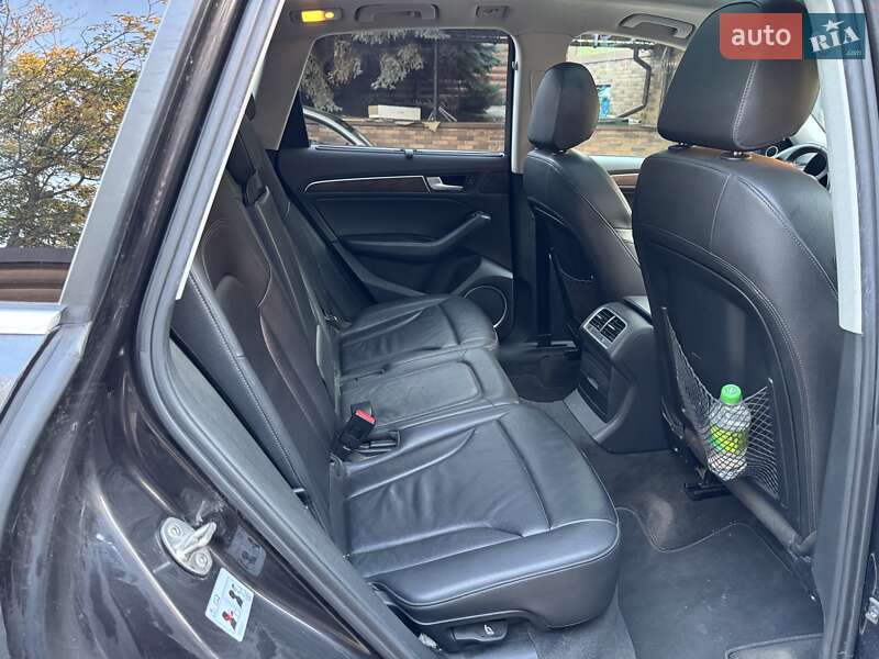 Позашляховик / Кросовер Audi Q5 2013 в Слов'янську