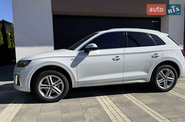 Внедорожник / Кроссовер Audi Q5 2024 в 