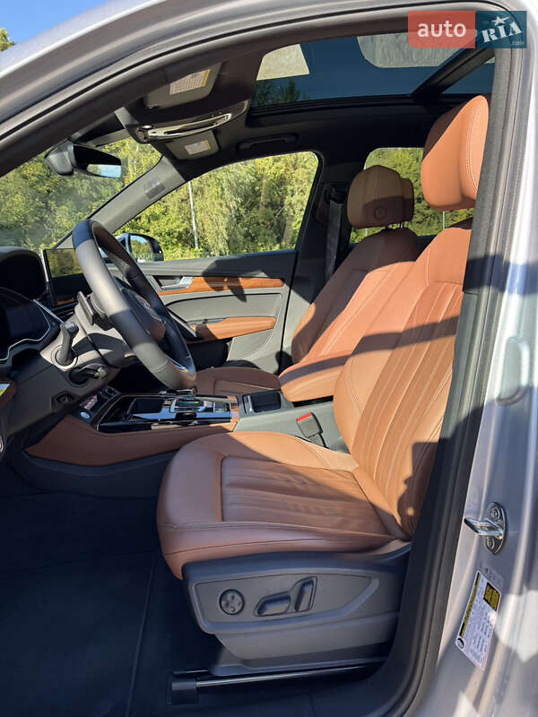 Внедорожник / Кроссовер Audi Q5 2022 в Днепре