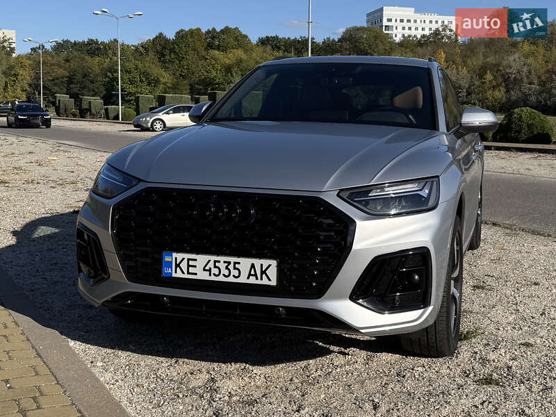 Внедорожник / Кроссовер Audi Q5 2022 в Днепре