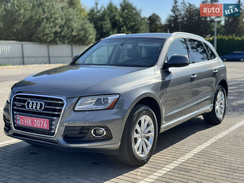 Внедорожник / Кроссовер Audi Q5 2015 в 