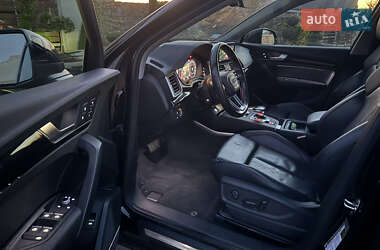 Внедорожник / Кроссовер Audi Q5 2018 в 