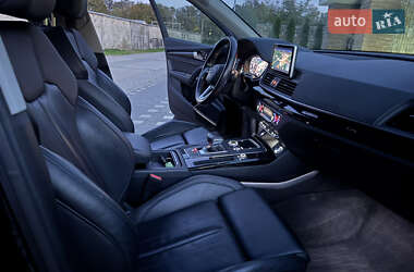 Внедорожник / Кроссовер Audi Q5 2018 в 