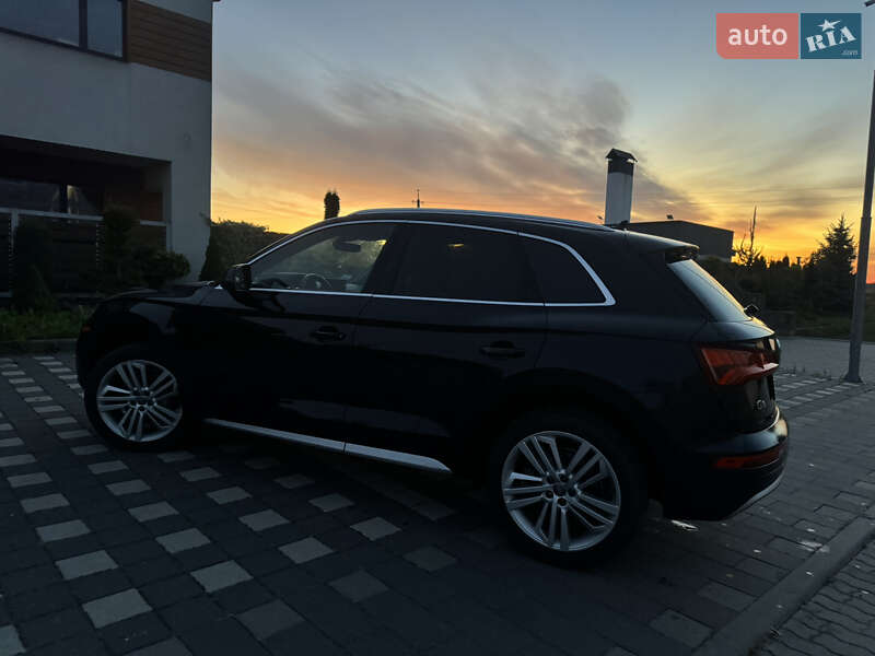 Внедорожник / Кроссовер Audi Q5 2018 в Стрые
