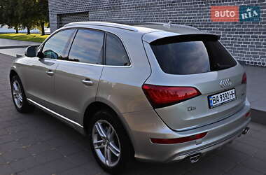 Внедорожник / Кроссовер Audi Q5 2017 в 