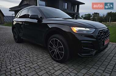 Внедорожник / Кроссовер Audi Q5 2021 в 