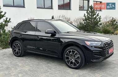 Внедорожник / Кроссовер Audi Q5 2021 в 
