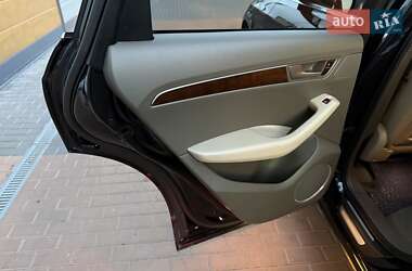 Внедорожник / Кроссовер Audi Q5 2011 в 