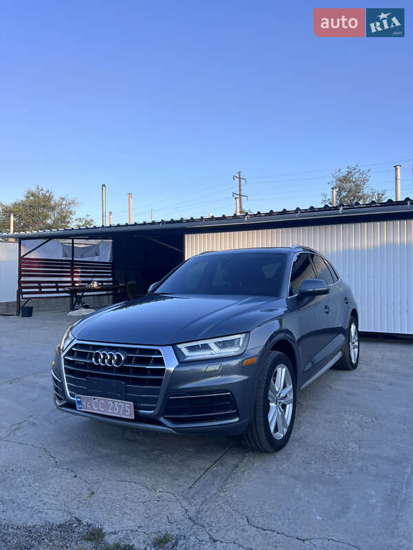 Внедорожник / Кроссовер Audi Q5 2018 в Запорожье