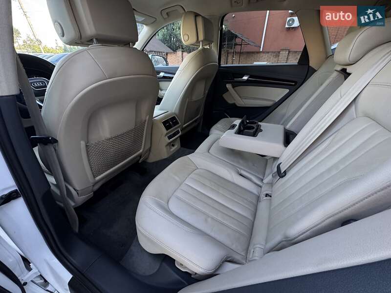 Позашляховик / Кросовер Audi Q5 2018 в Вінниці