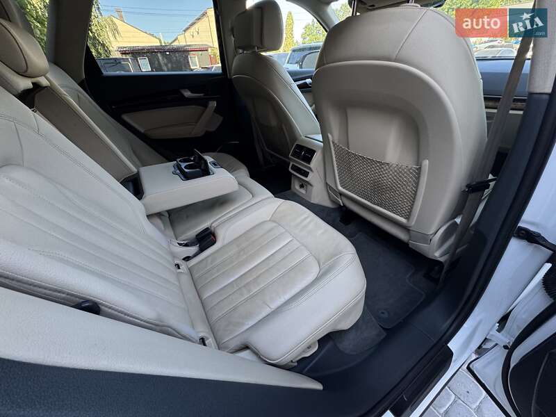 Позашляховик / Кросовер Audi Q5 2018 в Вінниці