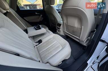 Внедорожник / Кроссовер Audi Q5 2018 в 
