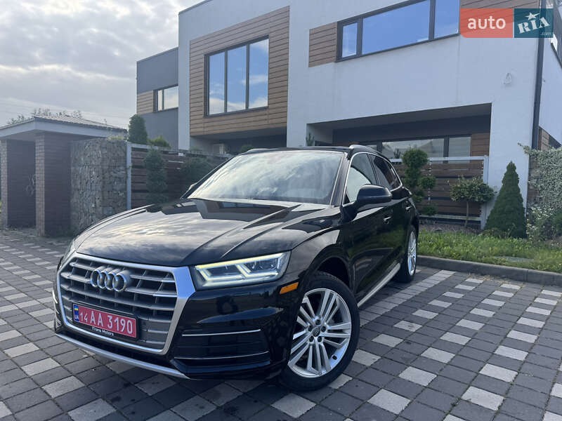 Внедорожник / Кроссовер Audi Q5 2018 в 