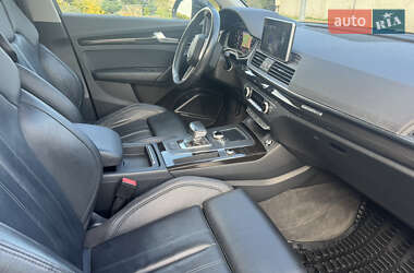 Внедорожник / Кроссовер Audi Q5 2018 в 